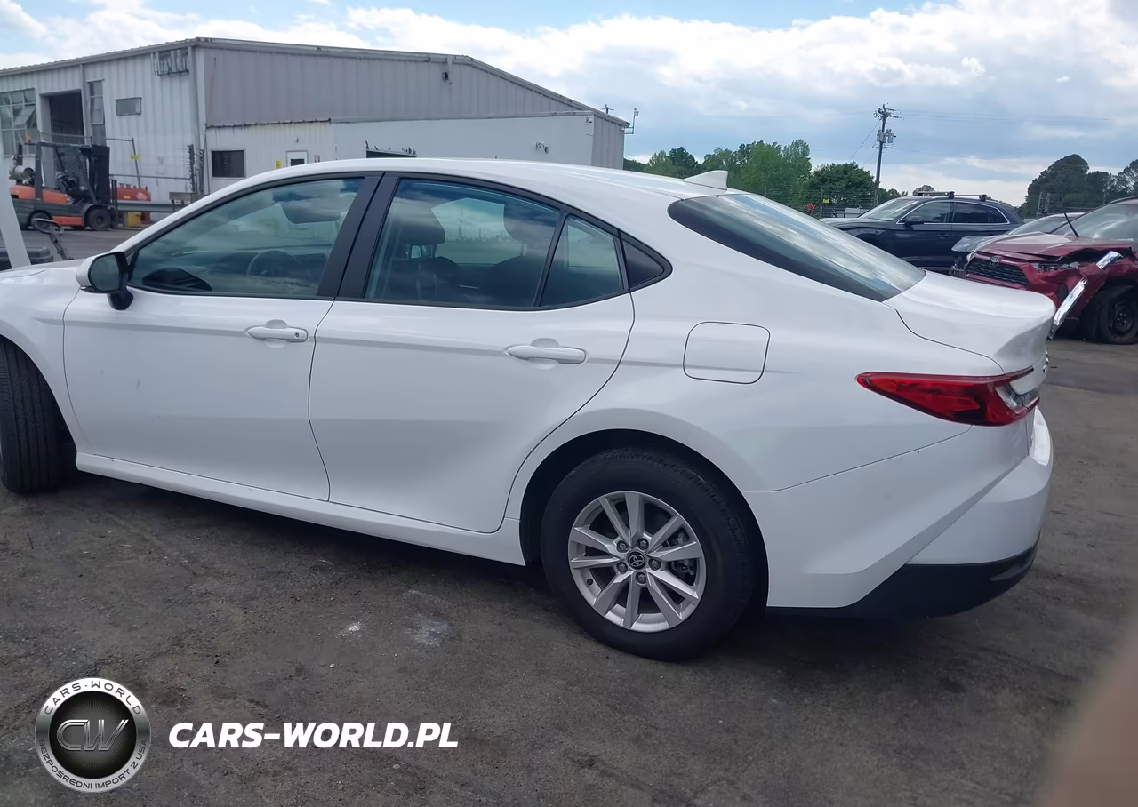 2025 Toyota Camry Le VIN:4T1DAACK4SU614459 - 3