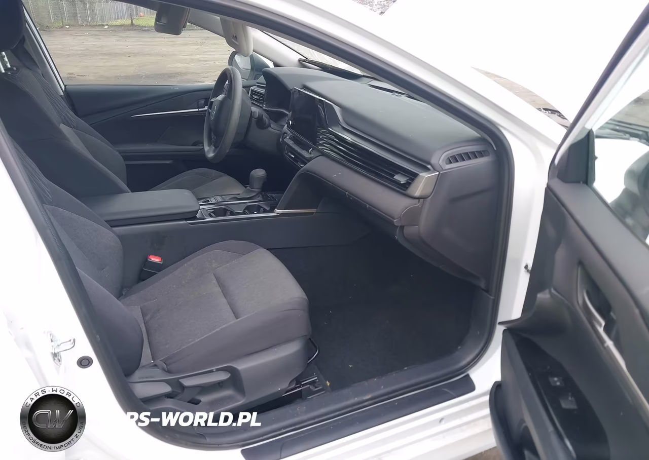 2025 Toyota Camry Le VIN:4T1DAACK4SU614459 - 5