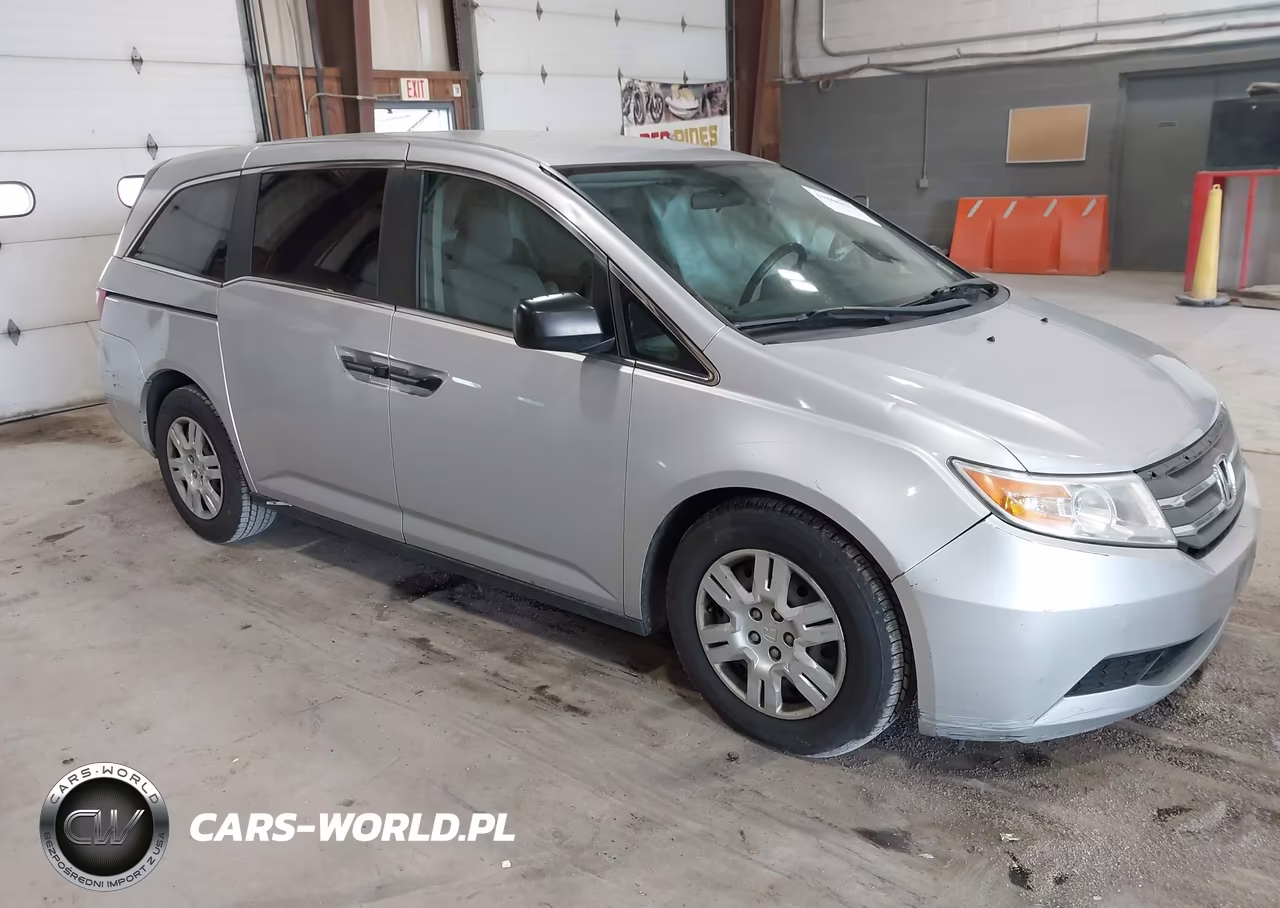 2013 Honda Odyssey Lx – zdjęcie 1 z 17