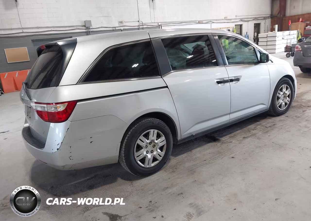 2013 Honda Odyssey Lx VIN:5FNRL5H23DB074960 - 4