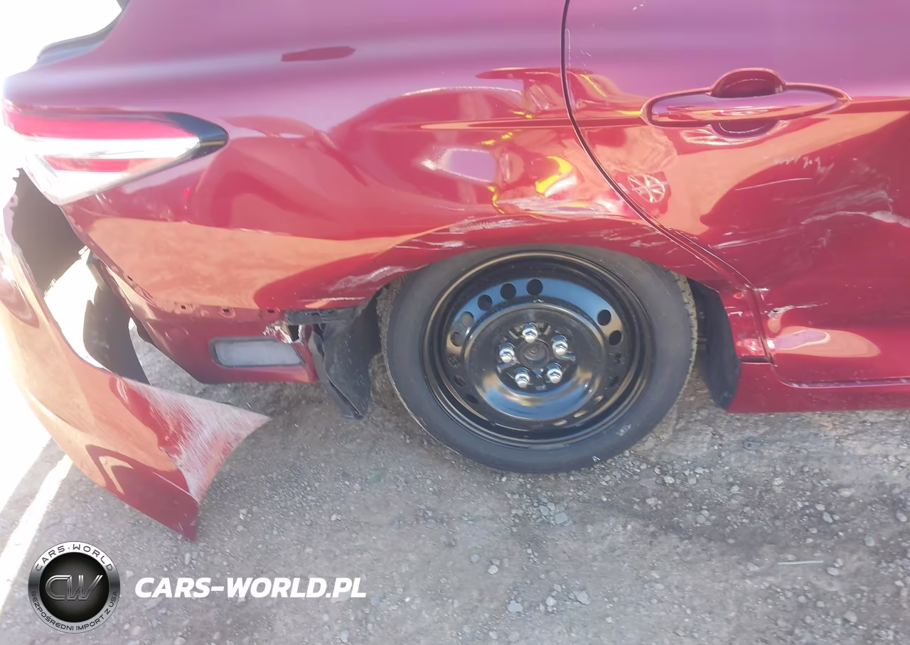 2018 Toyota Camry Le VIN:4T1B11HK0JU651622 - 6