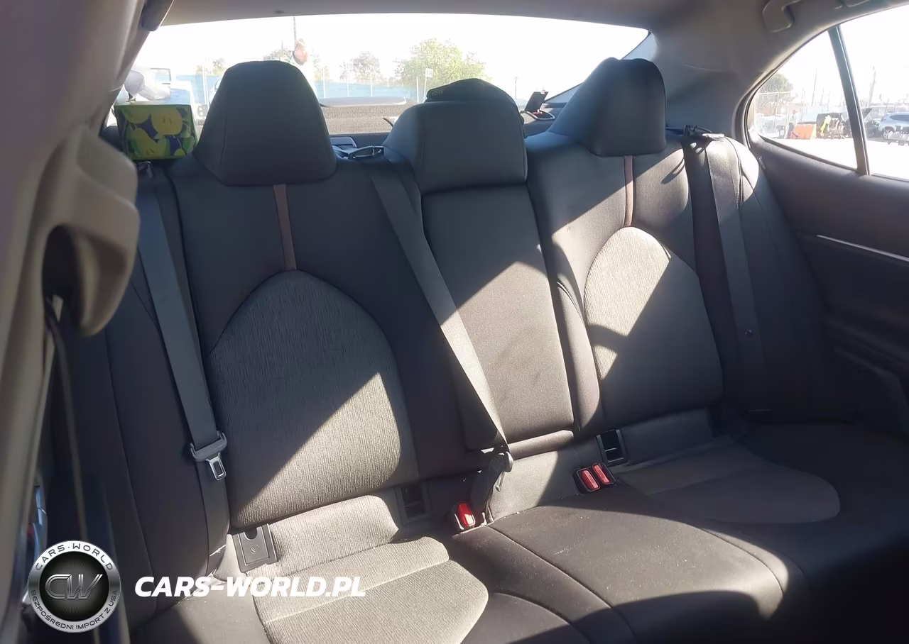 2018 Toyota Camry Le VIN:4T1B11HK0JU651622 - 8