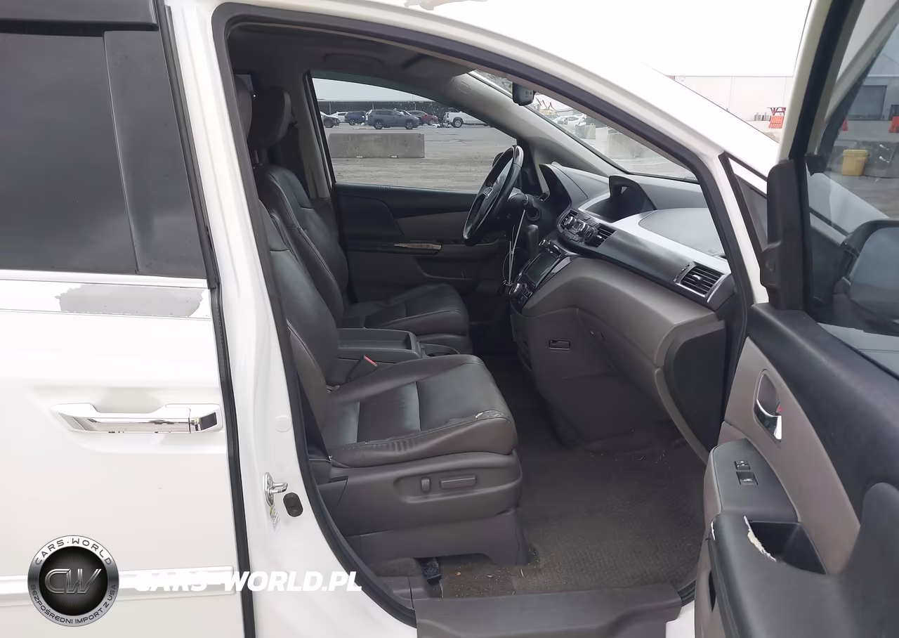 2014 Honda Odyssey Touring-Touring Elite VIN:5FNRL5H94EB093046 - 5