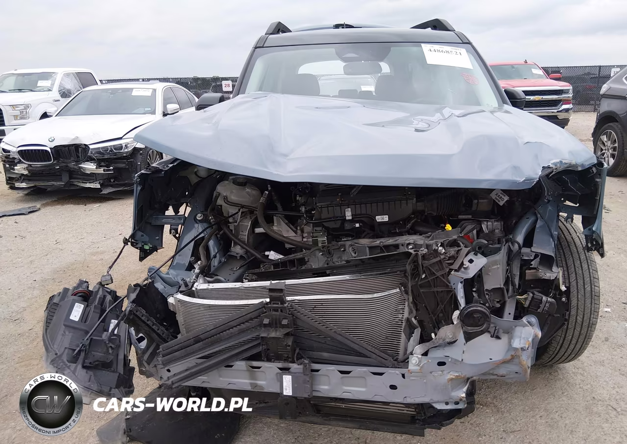 2025 Ford Bronco Sport Outer Banks VIN:3FMCR9CN6SRE27759 - 6