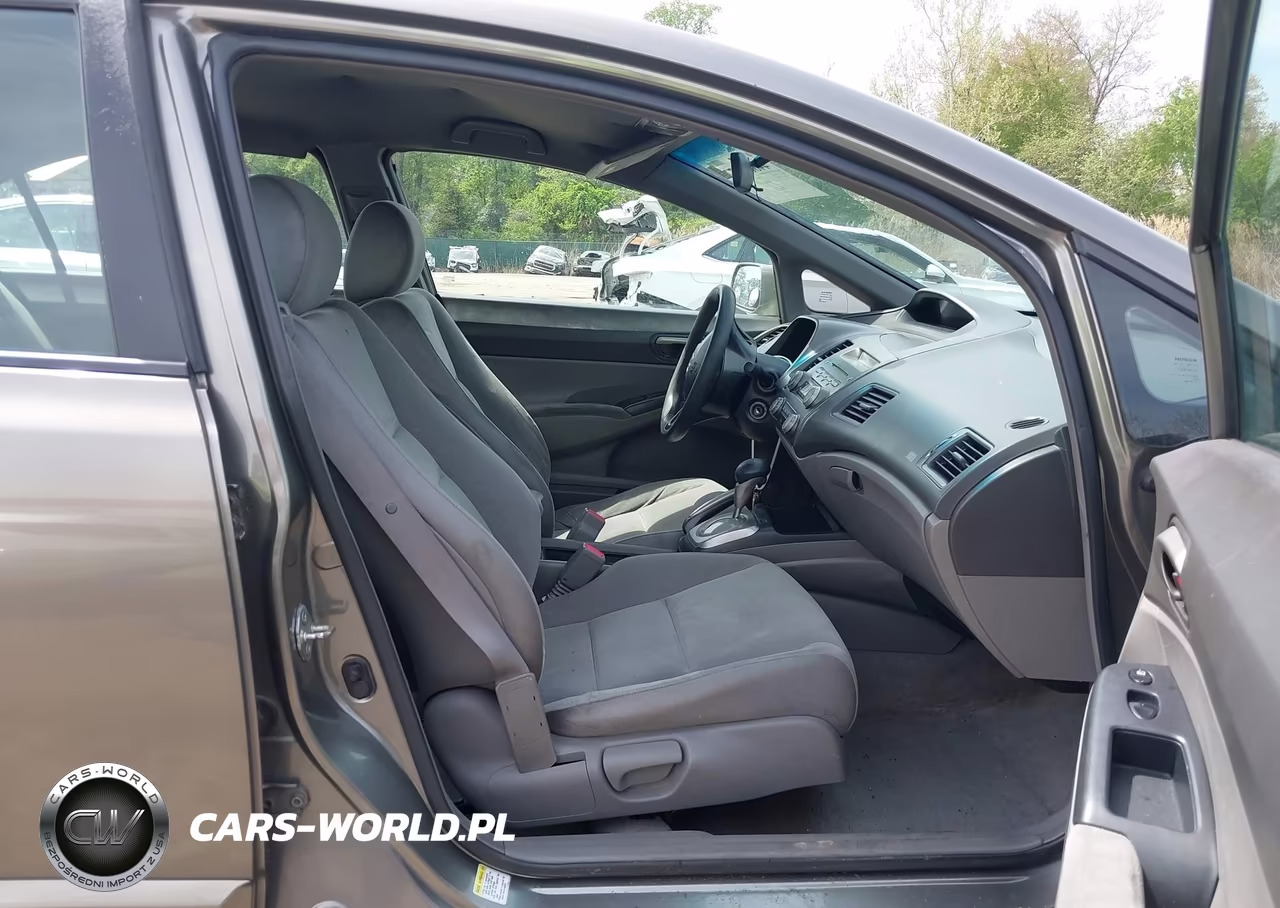 2008 Honda Civic Lx VIN:2HGFA16558H308547 - 5