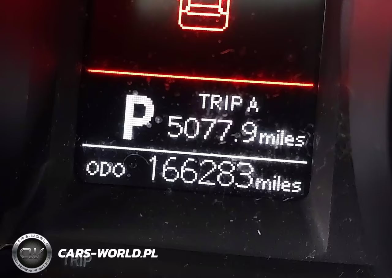 2015 Toyota Corolla S Plus VIN:5YFBURHE1FP240576 - 16