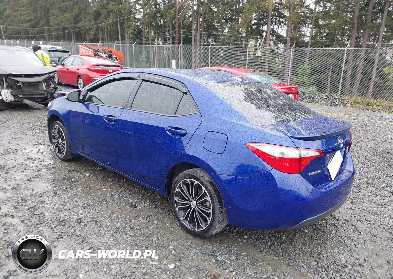 2015 Toyota Corolla S Plus VIN:5YFBURHE1FP240576 - 3