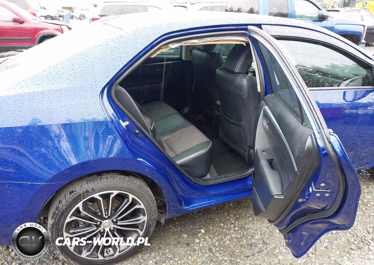 2015 Toyota Corolla S Plus VIN:5YFBURHE1FP240576 - 8