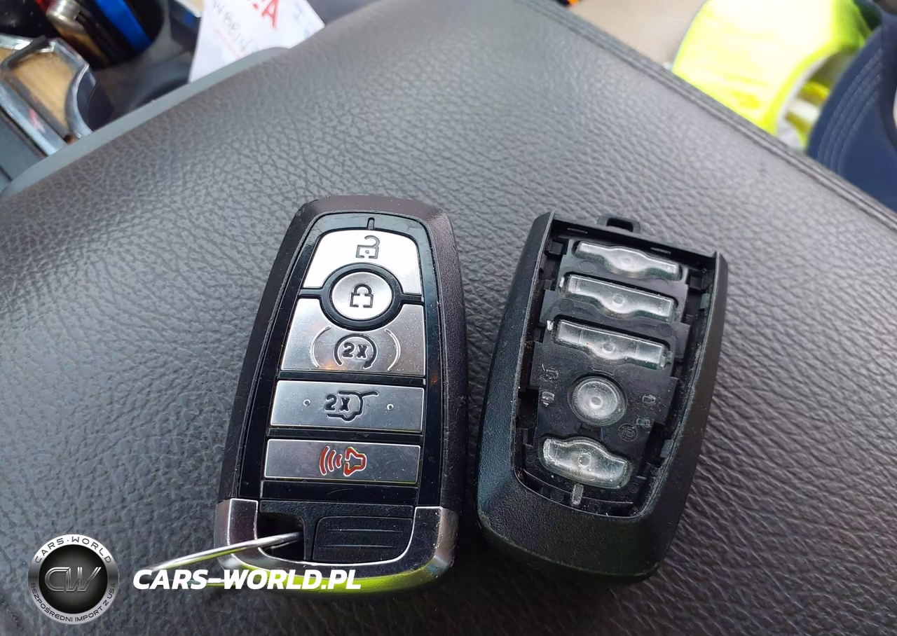 2023 Ford Escape St-Line VIN:1FMCU0MN7PUA60640 - 11