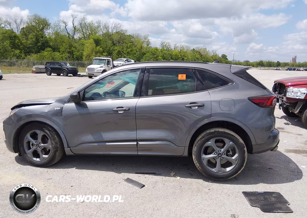 2023 Ford Escape St-Line VIN:1FMCU0MN7PUA60640 - 14