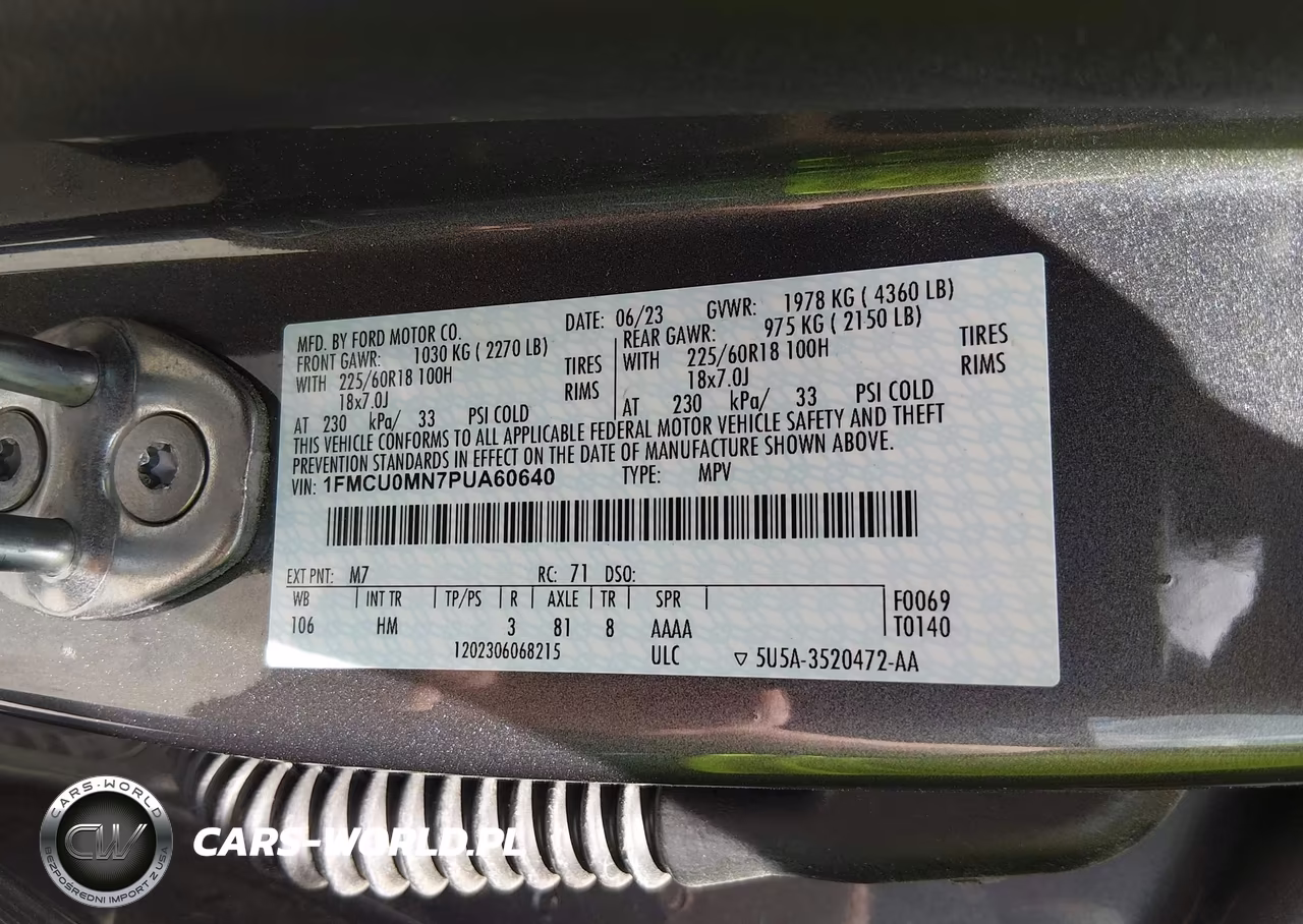 2023 Ford Escape St-Line VIN:1FMCU0MN7PUA60640 - 9