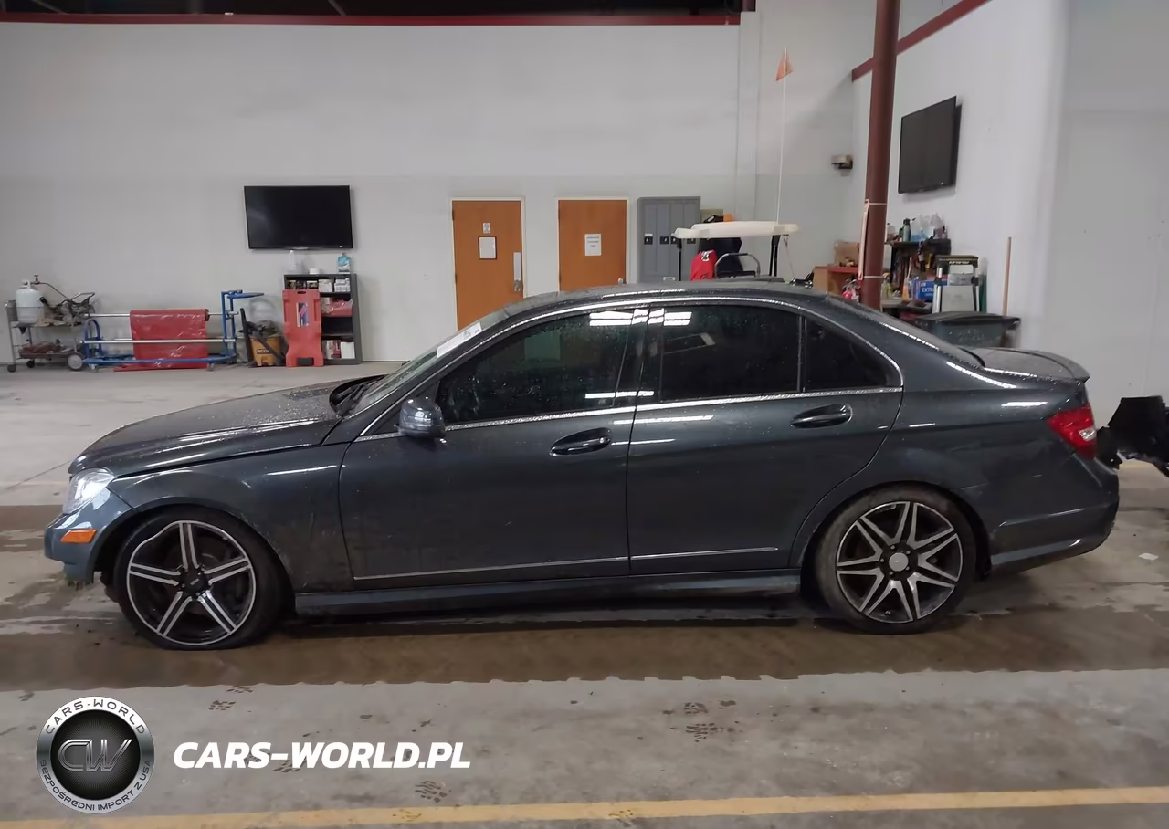 2013 Mercedes-Benz C 300 Sport 4Matic VIN:WDDGF8ABXDA822838 - 14