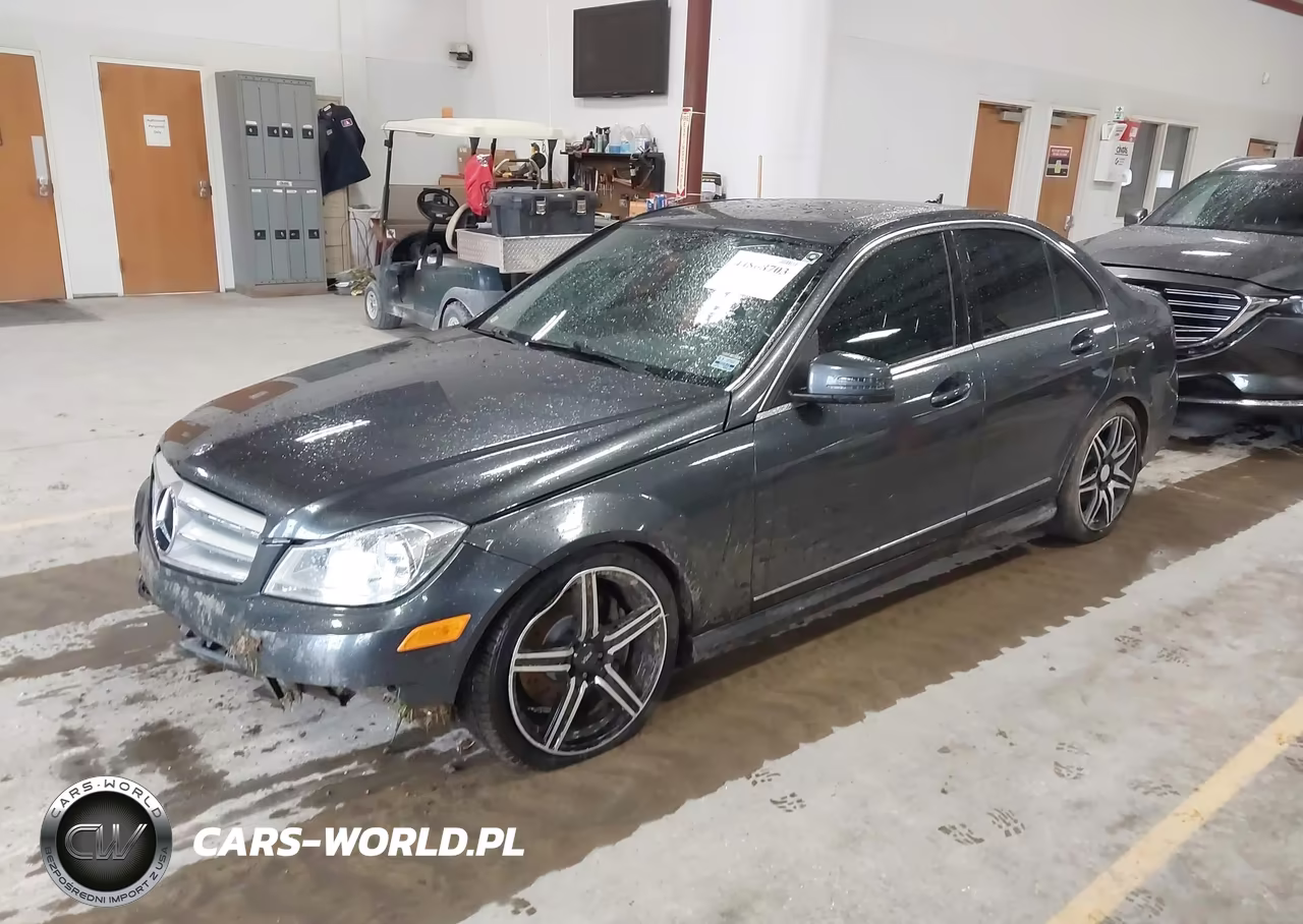 2013 Mercedes-Benz C 300 Sport 4Matic VIN:WDDGF8ABXDA822838 - 2