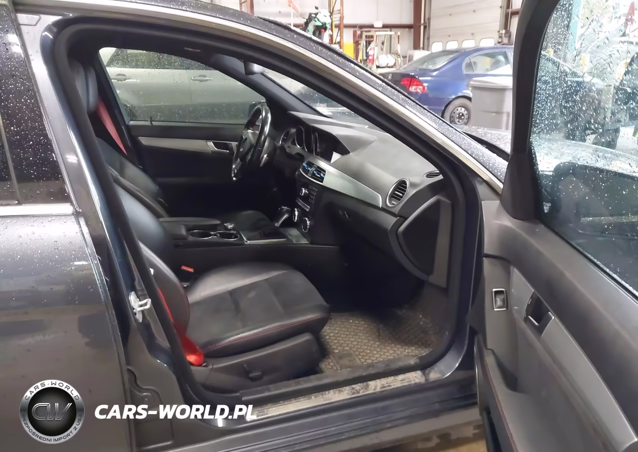 2013 Mercedes-Benz C 300 Sport 4Matic VIN:WDDGF8ABXDA822838 - 5
