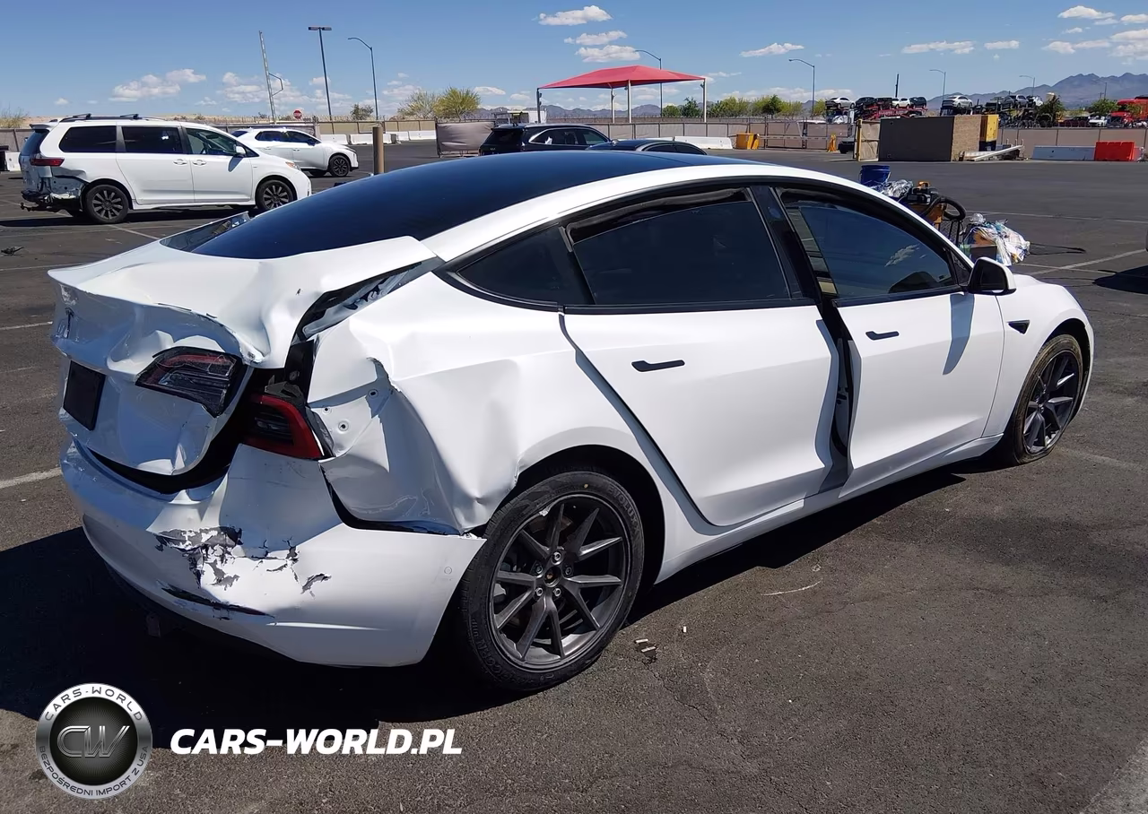 2021 Tesla Model 3 Standard Range Plus Rear-Wheel Drive VIN:5YJ3E1EA4MF075667 - 4