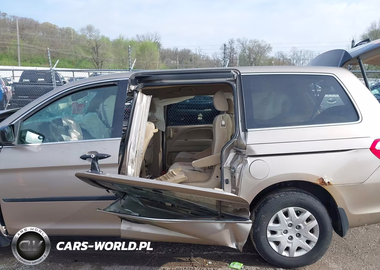 2007 Honda Odyssey Lx VIN:5FNRL38257B042696 - 6