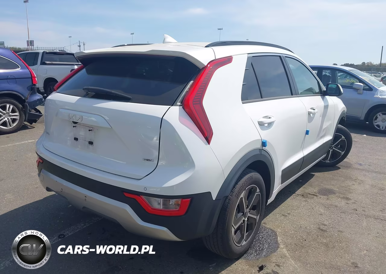 2023 Kia Niro Ex VIN:KNDCR3LE2P5058054 - 4