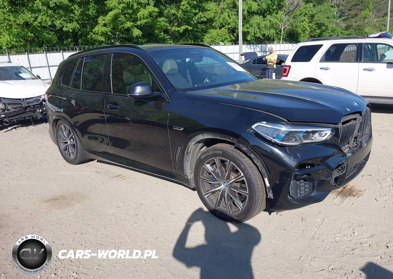 2022 BMW X5 Phev xDrive45E – zdjęcie 1 z 18