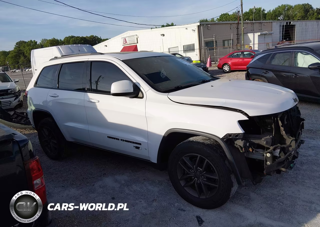 2016 Jeep Grand Cherokee 75Th Anniversary VIN:1C4RJFAG3GC470566 - 14