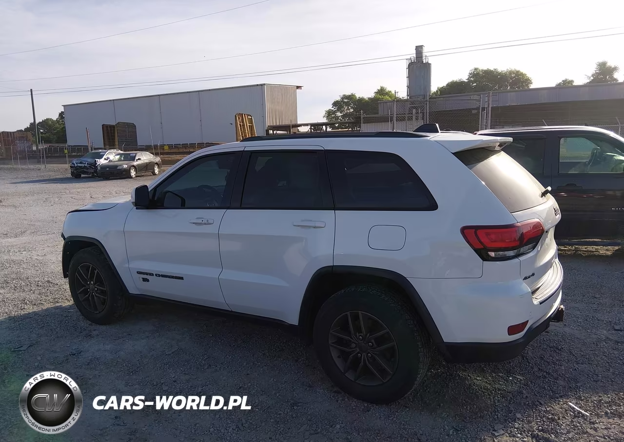 2016 Jeep Grand Cherokee 75Th Anniversary VIN:1C4RJFAG3GC470566 - 15