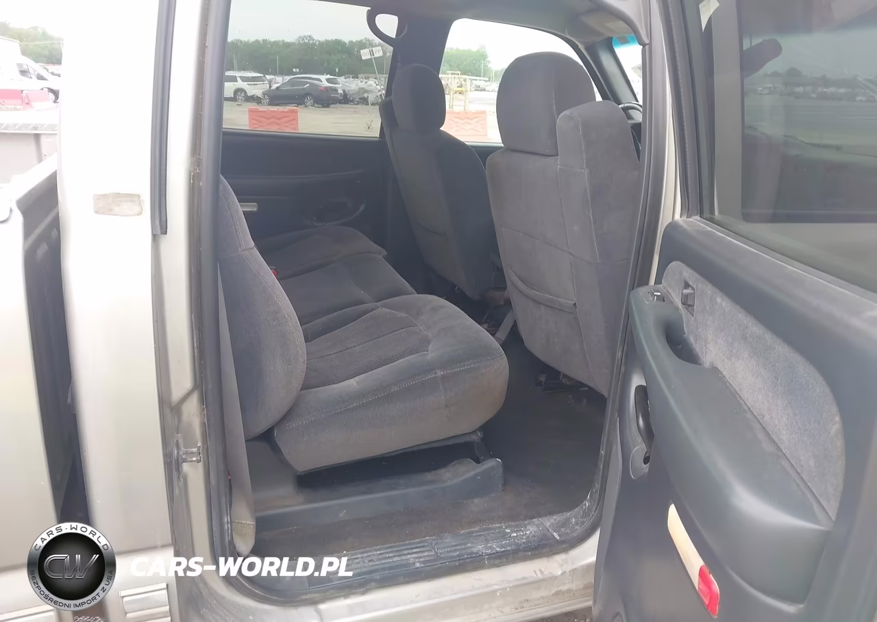 2002 Chevrolet Silverado 2500Hd Ls VIN:1GCHK23142F185859 - 8