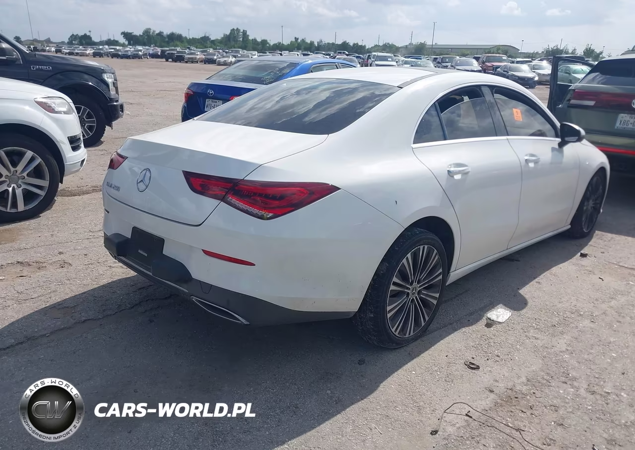 2021 Mercedes-Benz Cla 250 VIN:W1K5J4GB8MN218171 - 4