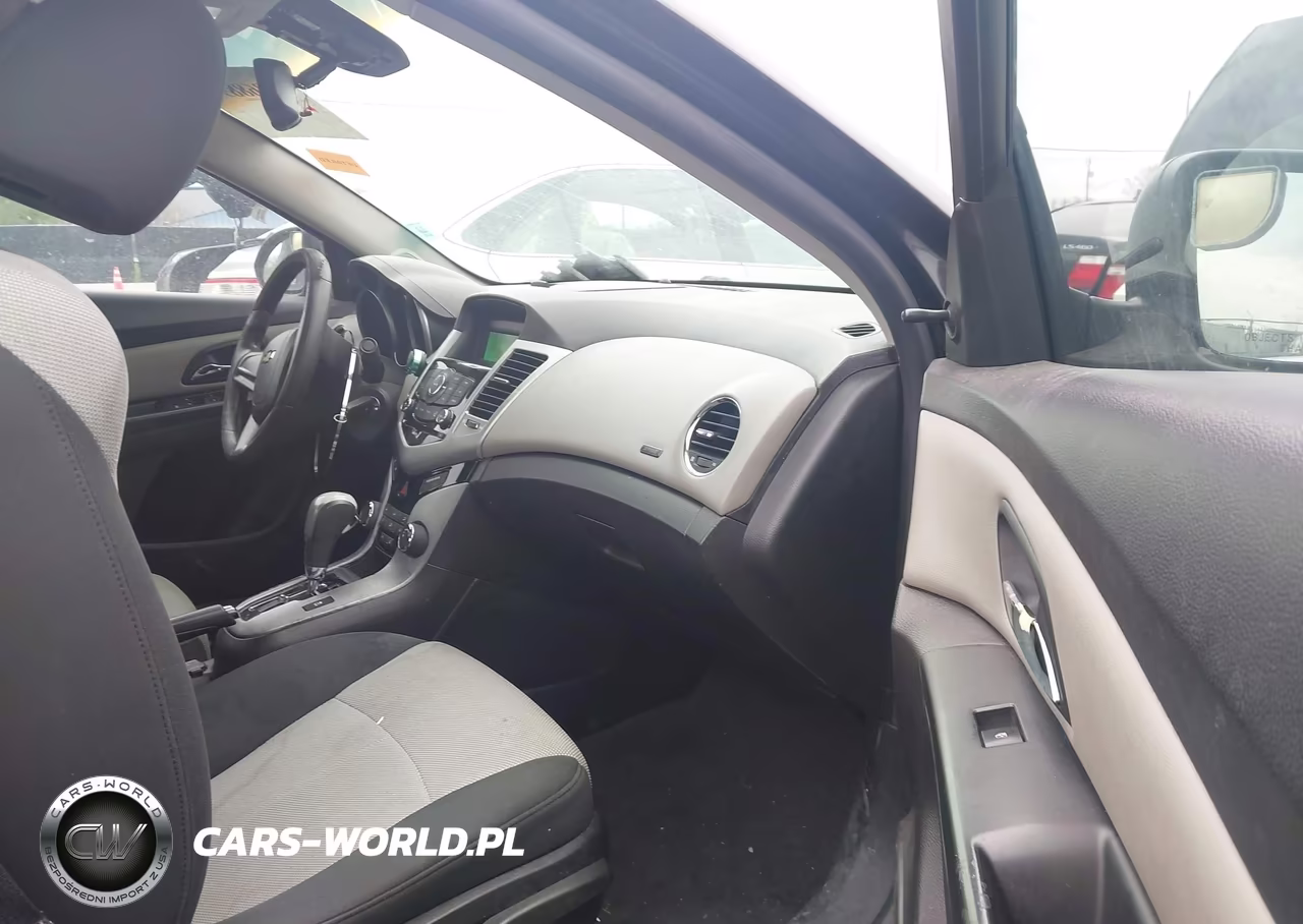 2011 Chevrolet Cruze Ls VIN:1G1PC5SH9B7267811 - 5