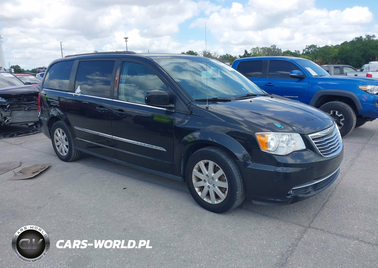 2015 Chrysler Town & Country Touring