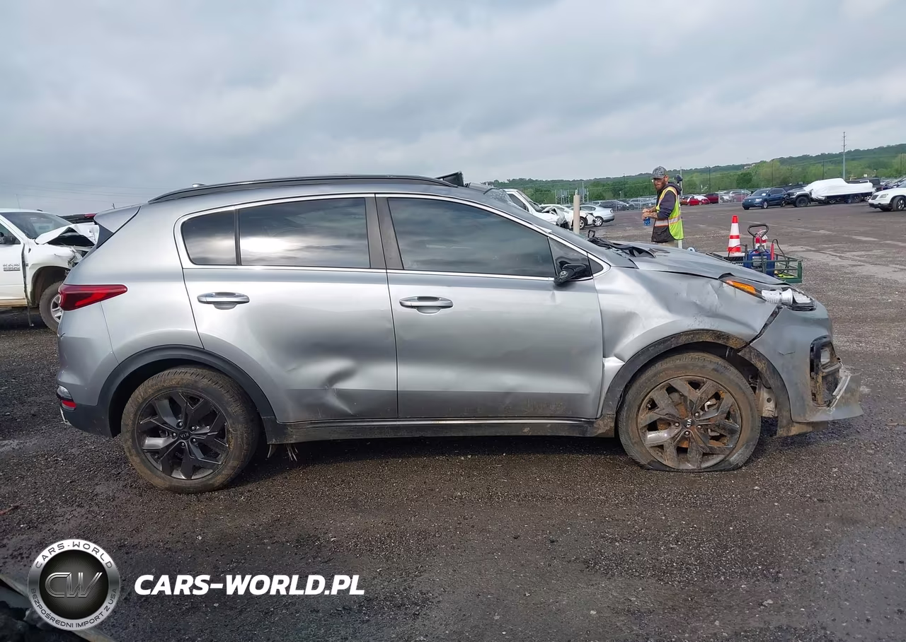2020 Kia Sportage S VIN:KNDP63AC2L7747795 - 12