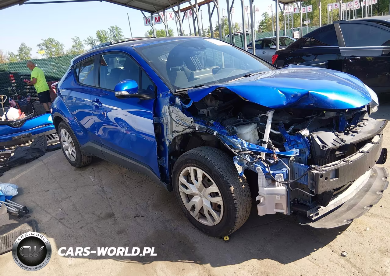 2019 Toyota C-Hr Le – zdjęcie 1 z 17