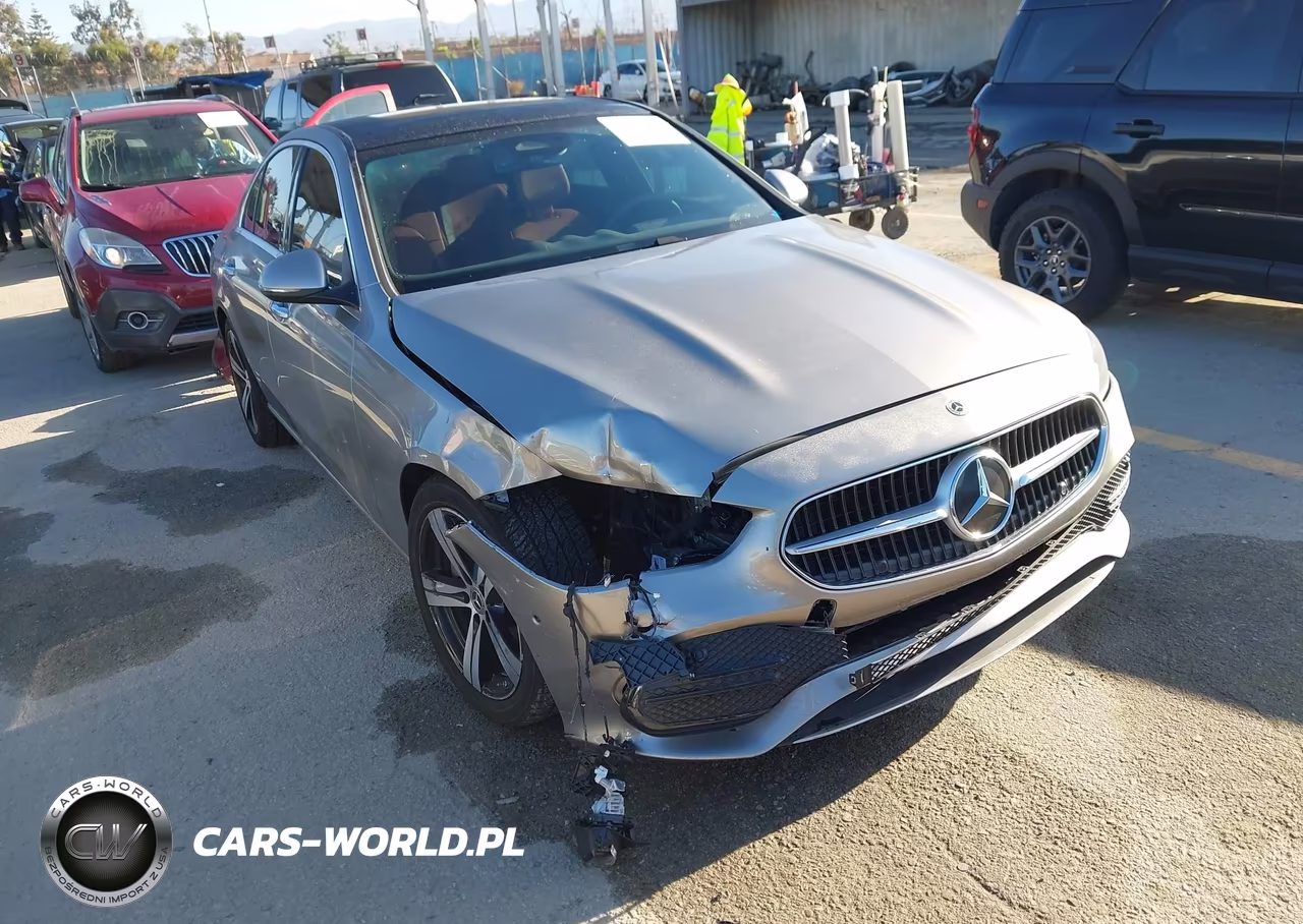 2024 Mercedes-Benz C 300