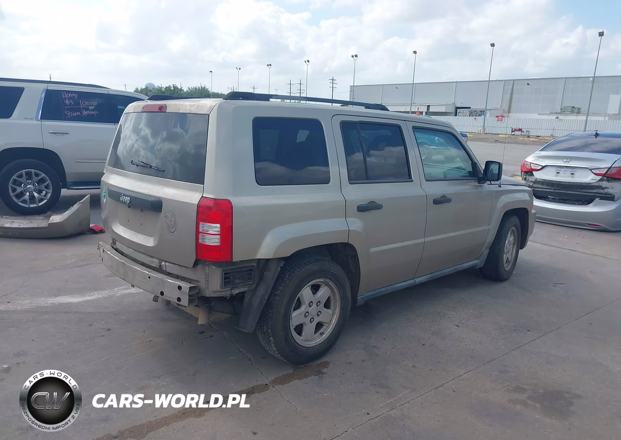 2009 Jeep Patriot Sport VIN:1J4FT28AX9D124819 - 4