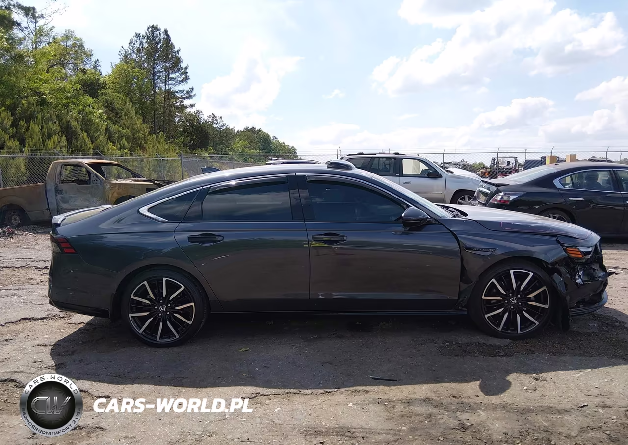 2024 Honda Accord Hybrid Touring VIN:1HGCY2F8XRA034065 - 13