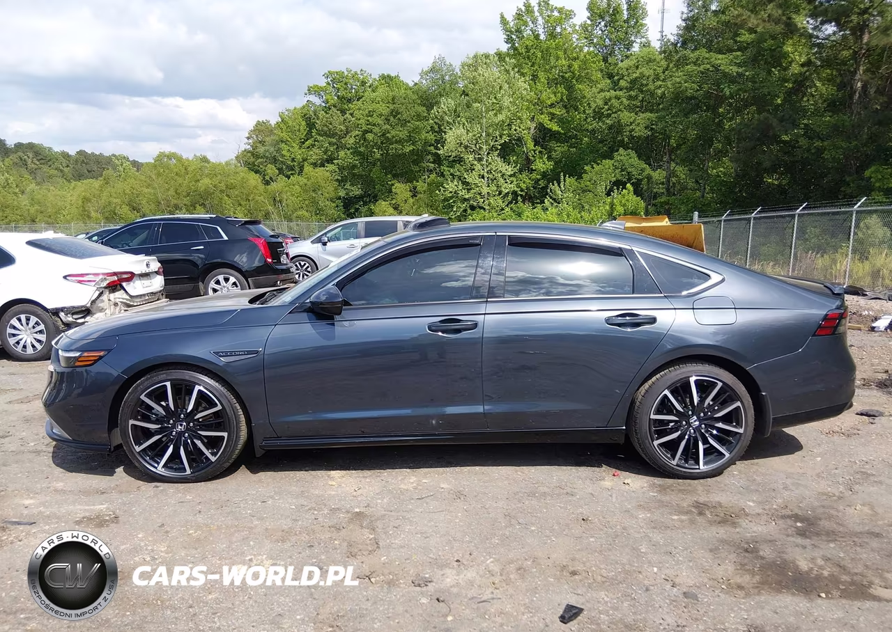 2024 Honda Accord Hybrid Touring VIN:1HGCY2F8XRA034065 - 14