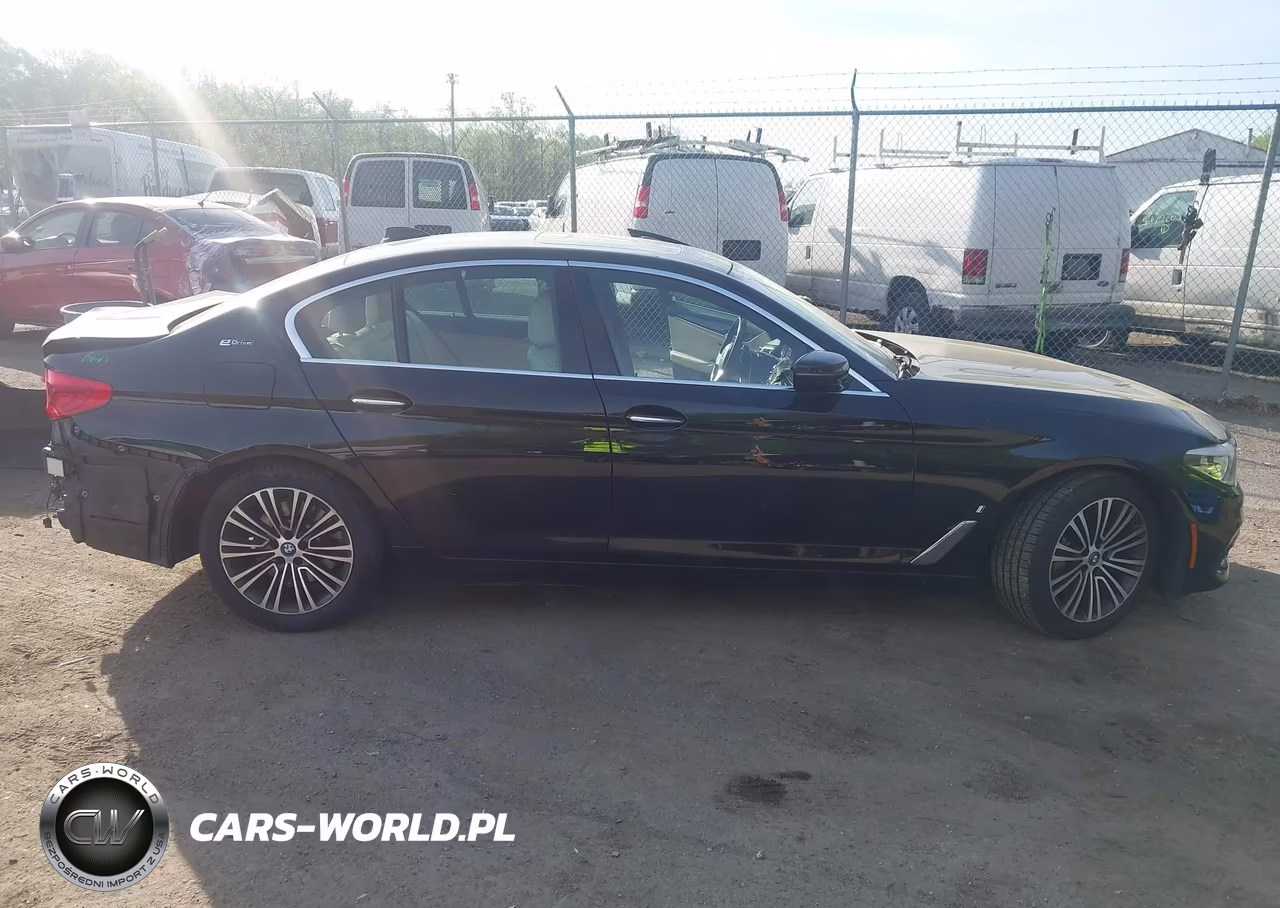2018 BMW 530E xDrive Iperformance VIN:WBAJB1C55JB085559 - 14
