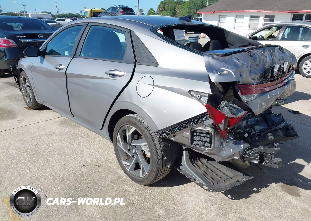 2025 Hyundai Elantra Sel Sport VIN:KMHLM4DG1SU880925 - 3