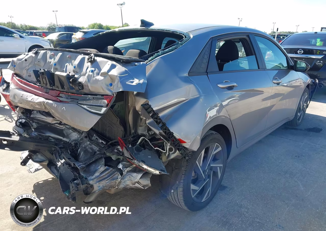 2025 Hyundai Elantra Sel Sport VIN:KMHLM4DG1SU880925 - 4