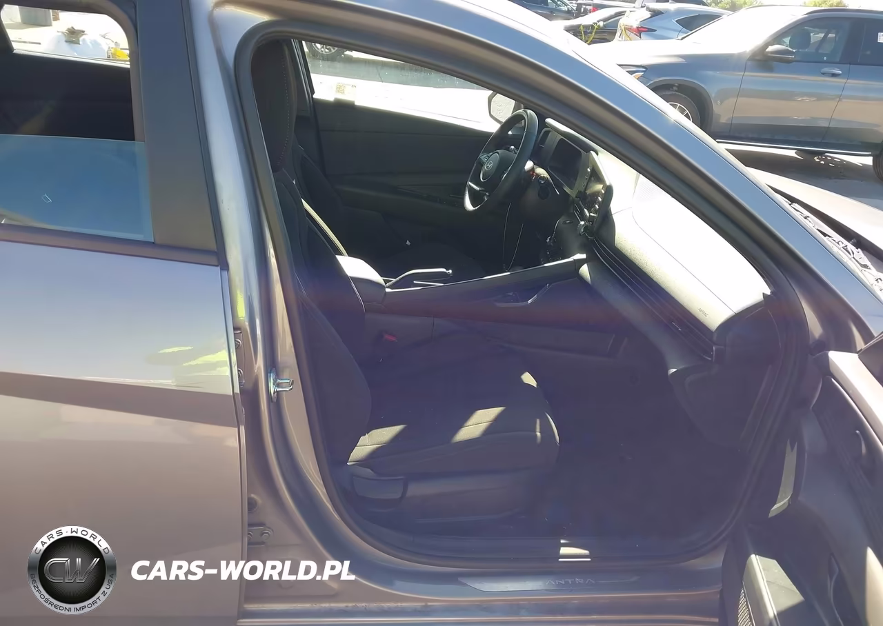 2025 Hyundai Elantra Sel Sport VIN:KMHLM4DG1SU880925 - 5