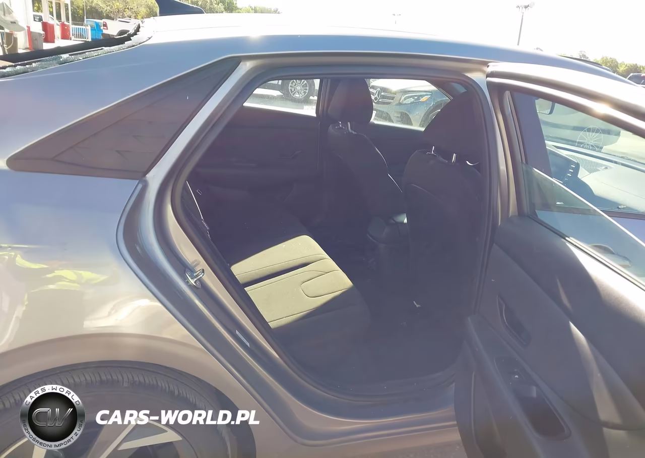 2025 Hyundai Elantra Sel Sport VIN:KMHLM4DG1SU880925 - 8
