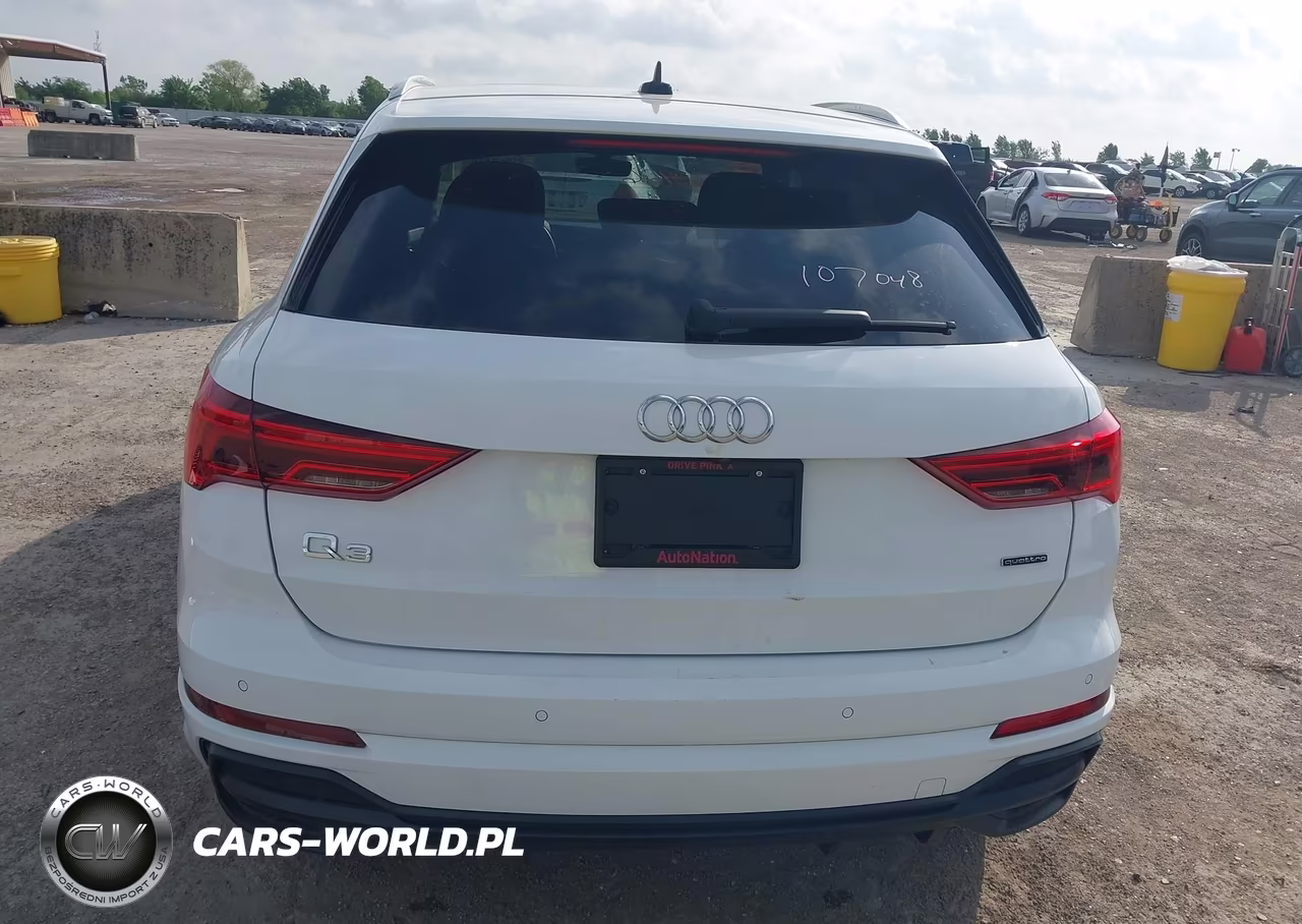 2019 Audi Q3 2.0T S Line Premium VIN:WA1DECF30K1082258 - 17