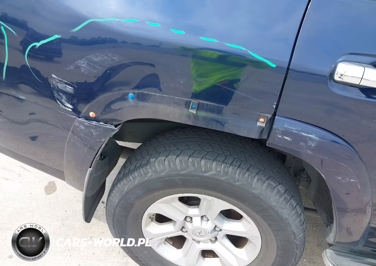 2018 Toyota 4Runner Sr5 VIN:JTEZU5JRXJ5188063 - 17