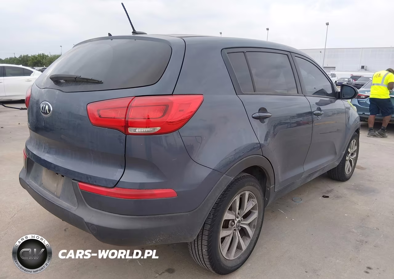 2016 Kia Sportage Lx VIN:KNDPB3AC6G7877709 - 4