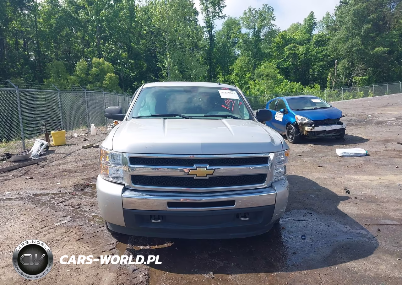 2011 Chevrolet Silverado 1500 Ls VIN:1GCRCREA6BZ380738 - 12