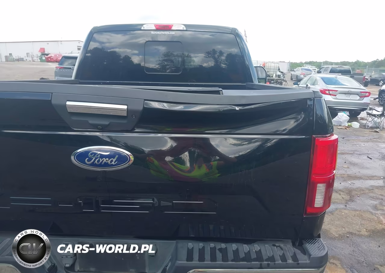 2018 Ford F-150 Xlt VIN:1FTEW1E50JKE55371 - 17