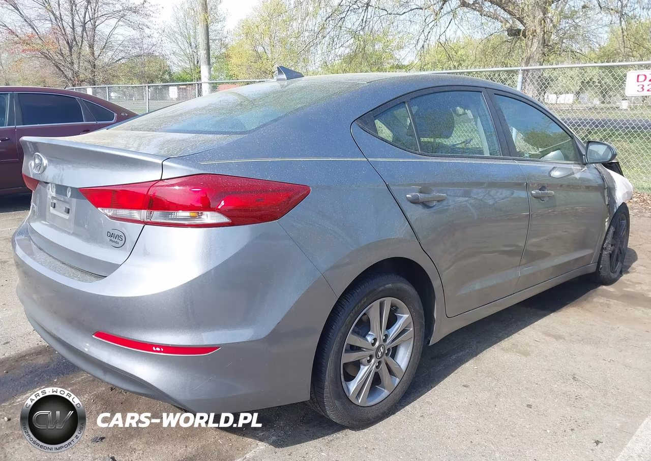 2018 Hyundai Elantra Sel VIN:KMHD84LF8JU557388 - 4