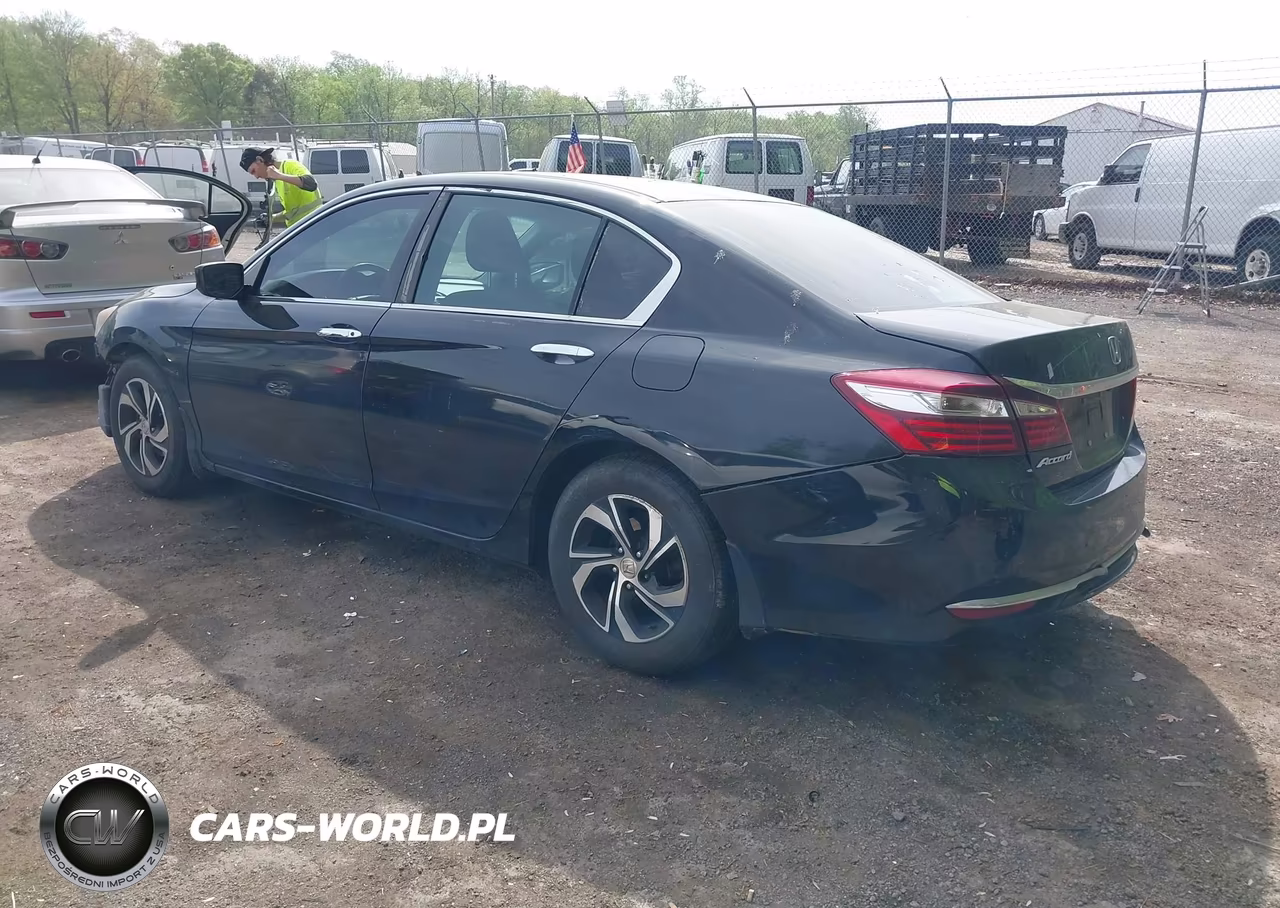 2017 Honda Accord Lx VIN:1HGCR2F32HA266918 - 3