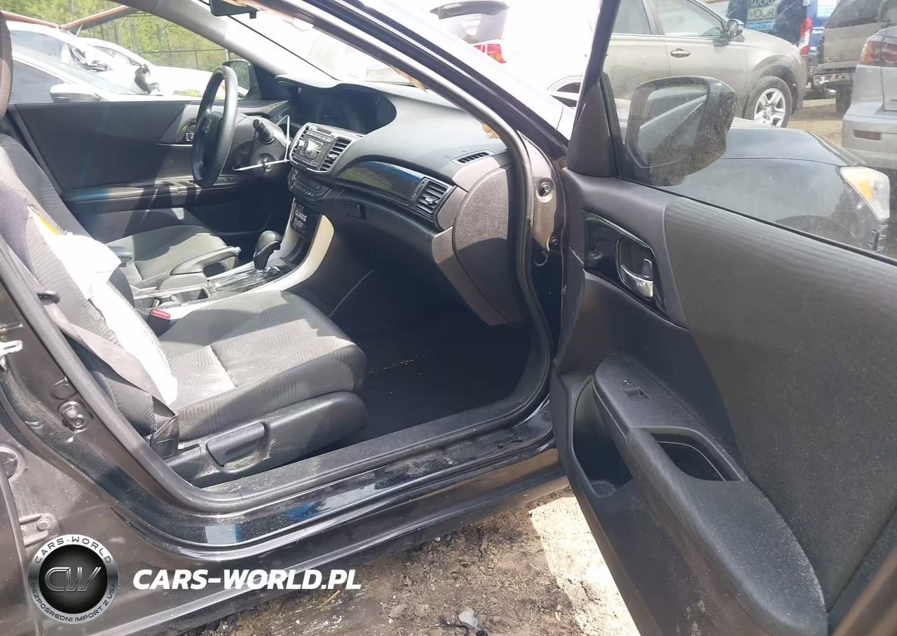 2017 Honda Accord Lx VIN:1HGCR2F32HA266918 - 5