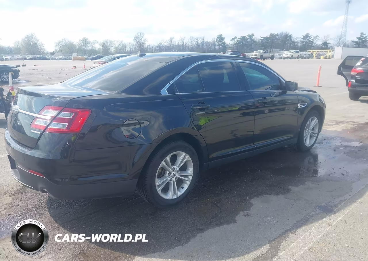 2018 Ford Taurus Se VIN:1FAHP2D88JG132173 - 4