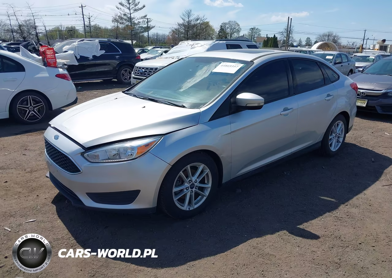 2015 Ford Focus Se VIN:1FADP3F20FL282631 - 2