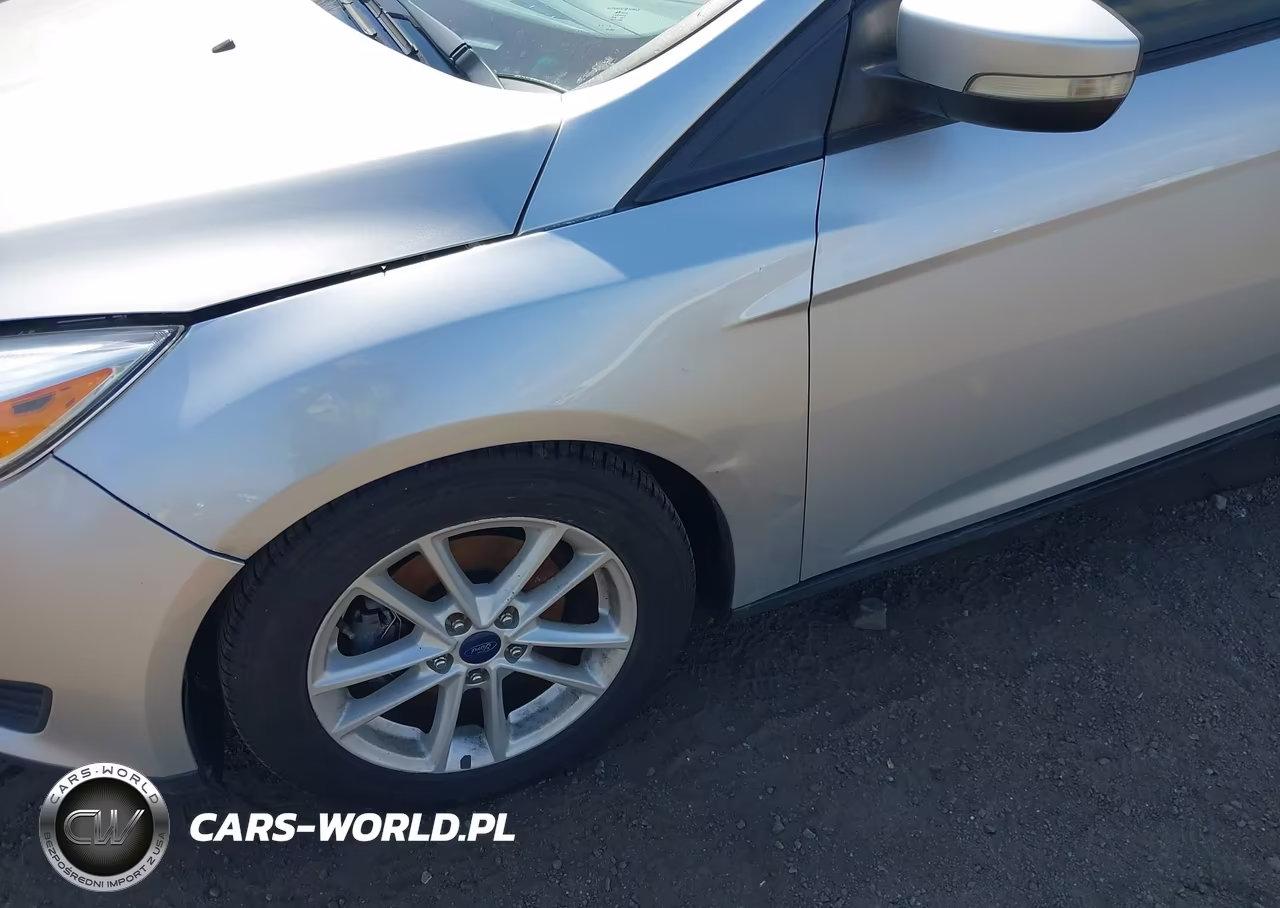 2015 Ford Focus Se VIN:1FADP3F20FL282631 - 6